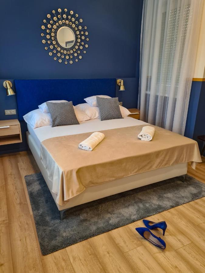 Ditlin Apartmanok Pápa Buitenkant foto